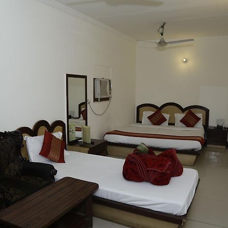 Hotel Vishal Yeni Delhi Dış mekan fotoğraf